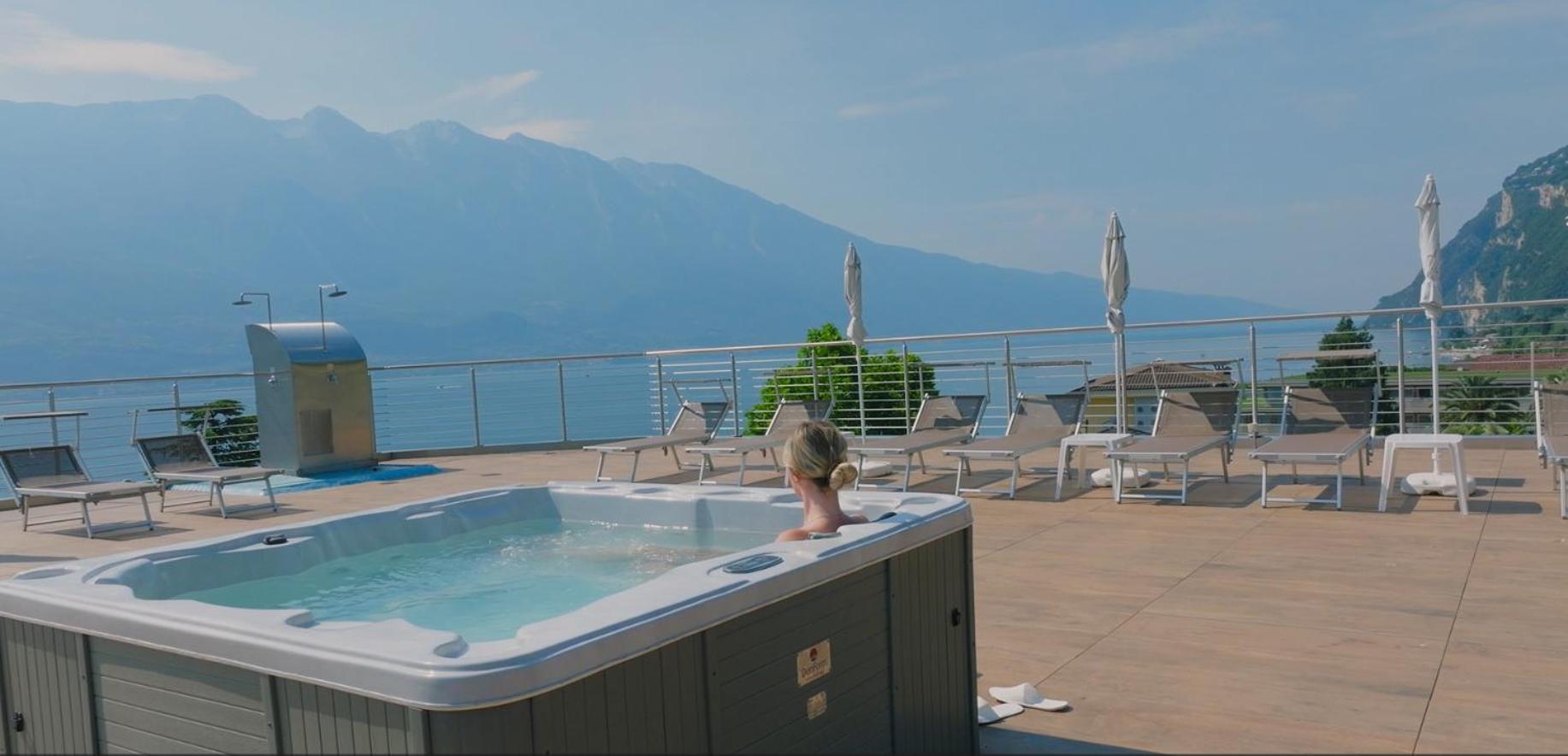 Hotel Sogno Del Benaco Limone sul Garda Exteriör bild