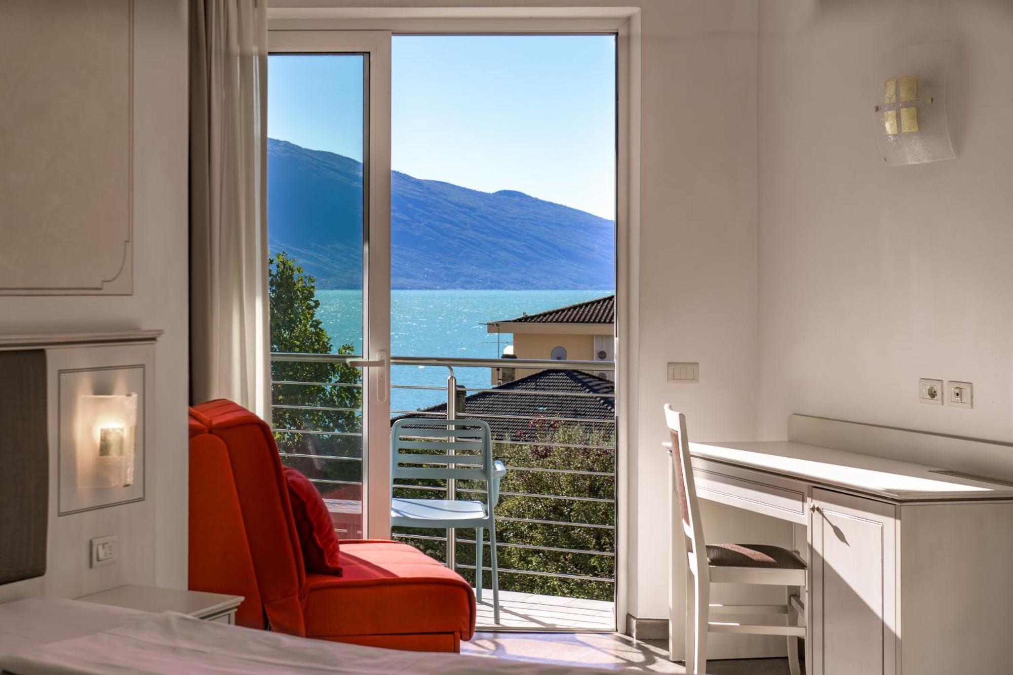 Hotel Sogno Del Benaco Limone sul Garda Exteriör bild