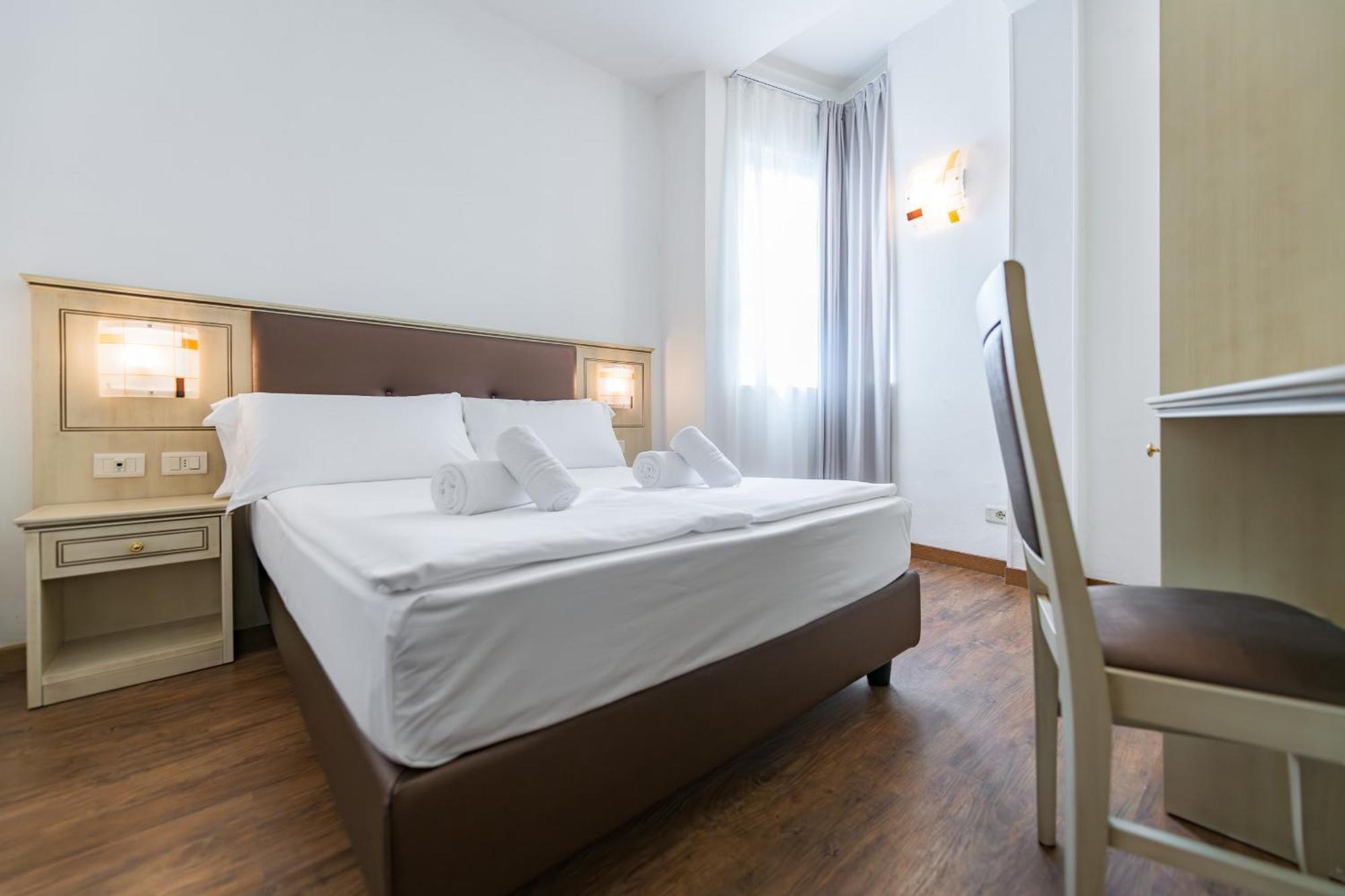 Hotel Sogno Del Benaco Limone sul Garda Rum bild