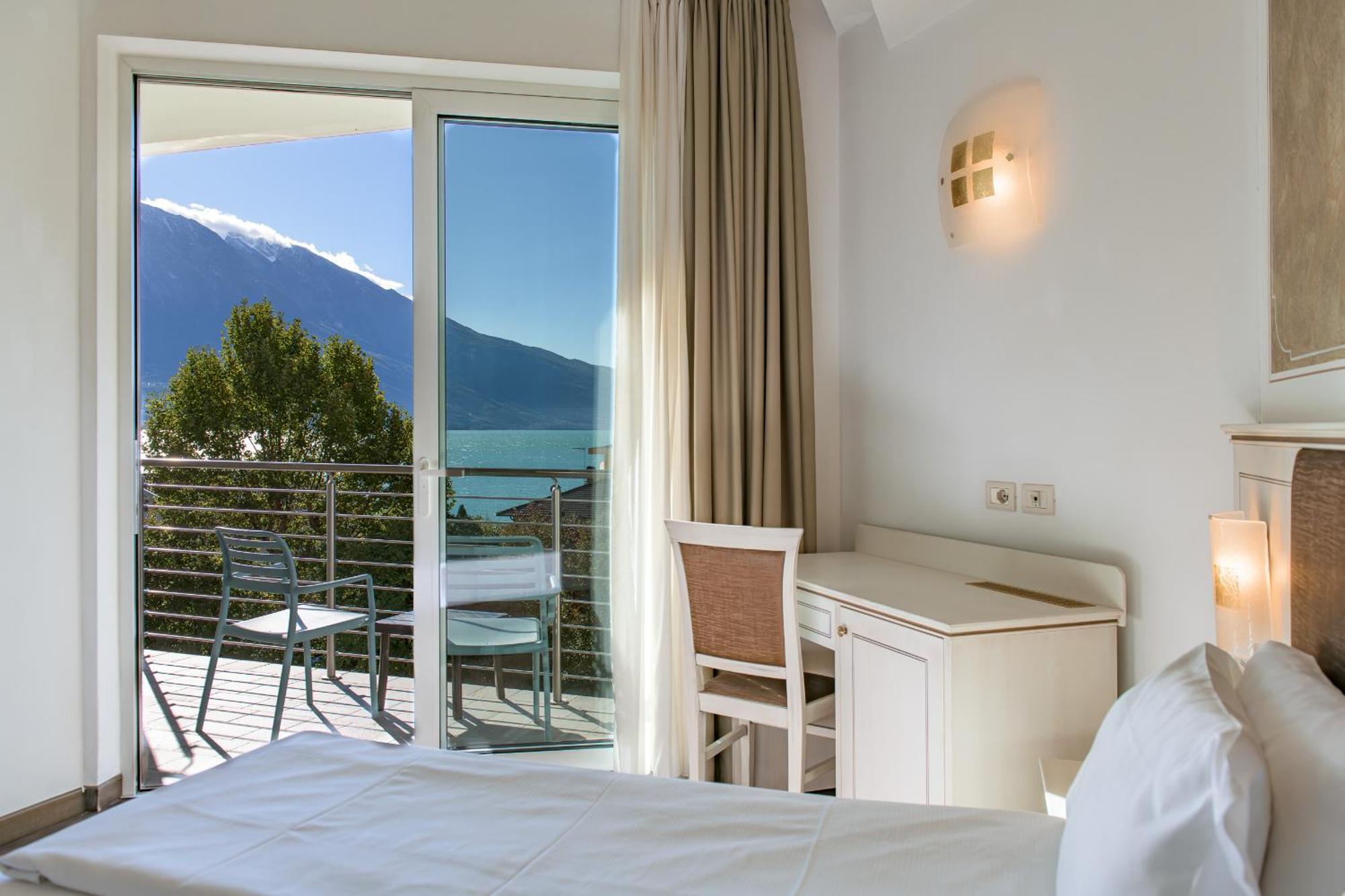 Hotel Sogno Del Benaco Limone sul Garda Exteriör bild