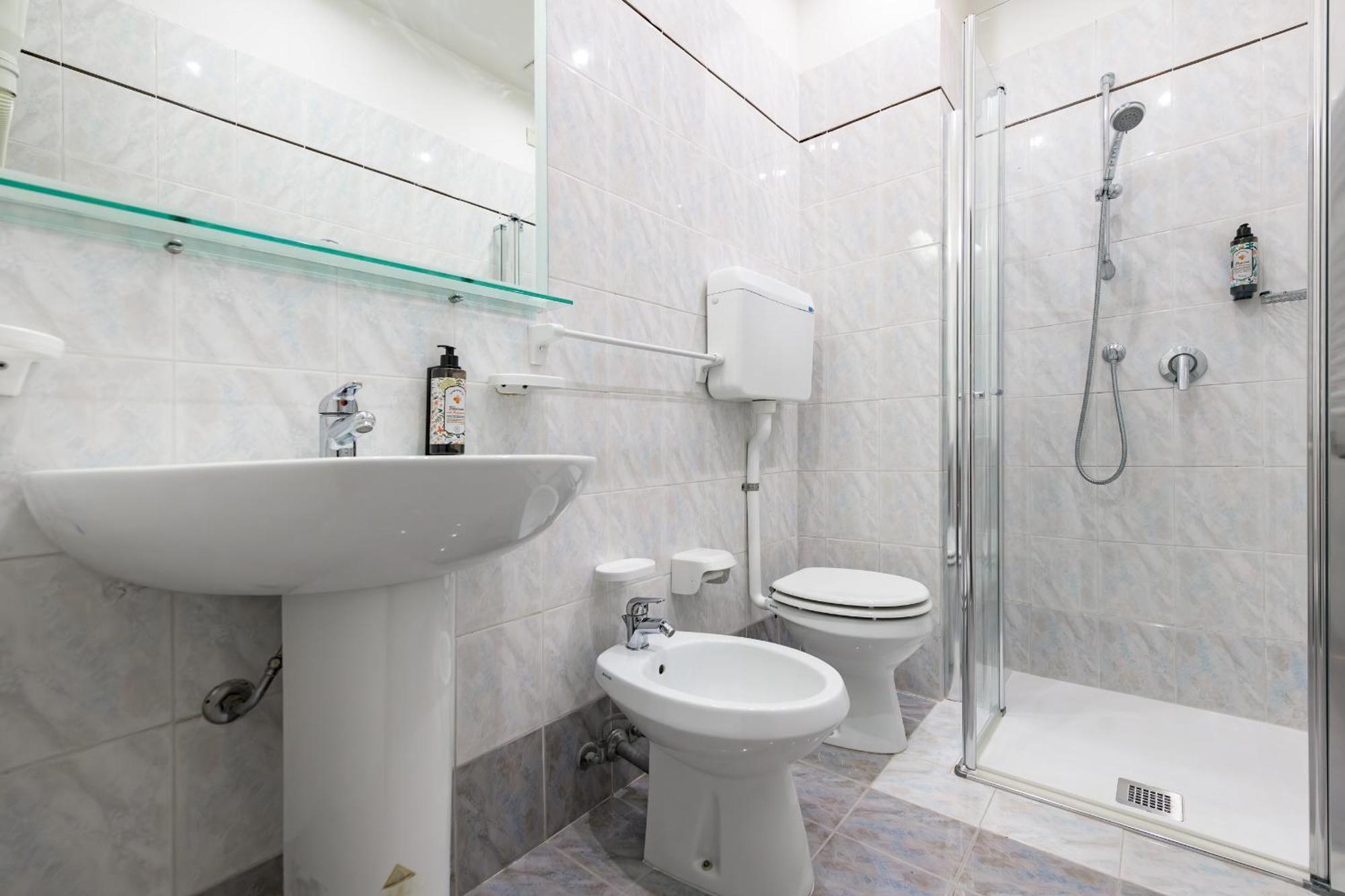 Hotel Sogno Del Benaco Limone sul Garda Rum bild