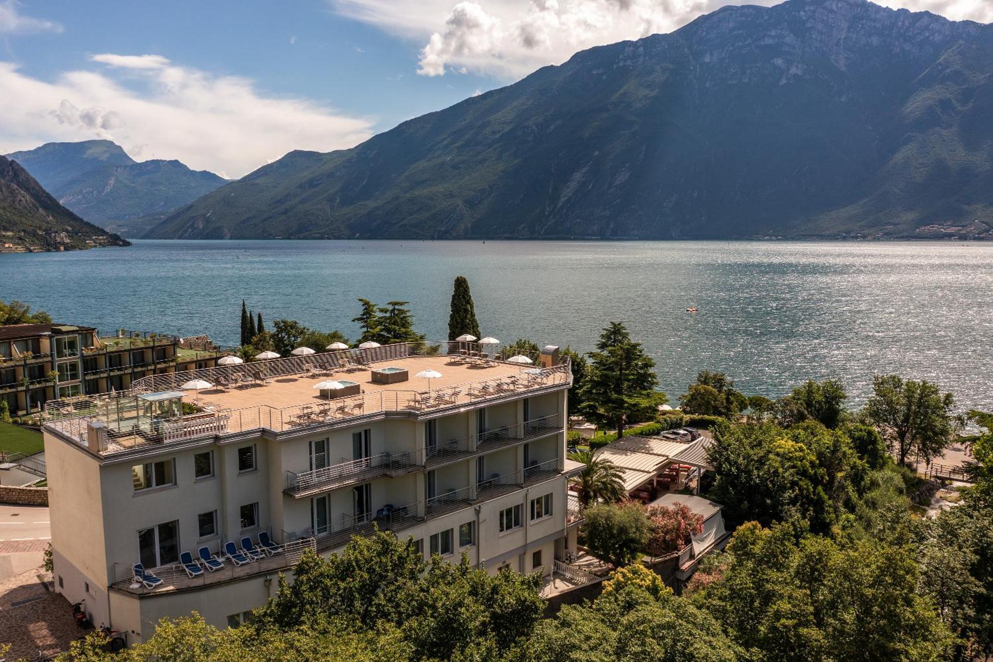 Hotel Sogno Del Benaco Limone sul Garda Exteriör bild